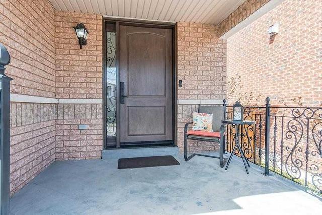 79 Showboat Cres, House detached with 4 bedrooms, 3 bathrooms and 4 parking in Brampton ON | Image 12
