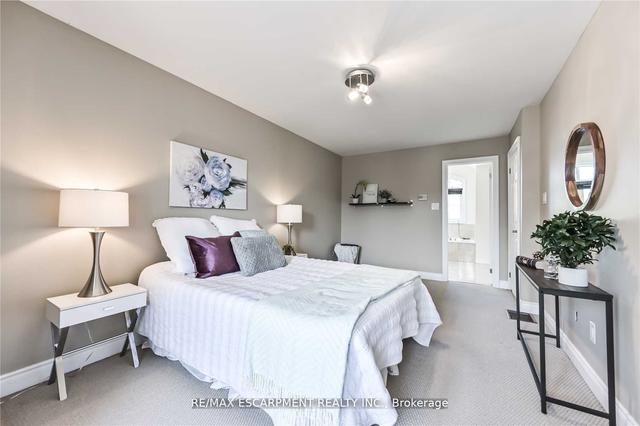 b - 135b Finch Ave E, House attached with 3 bedrooms, 3 bathrooms and 2 parking in Toronto ON | Image 7