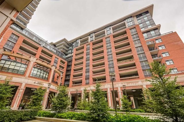 509 - 830 Lawrence Ave, Condo with 2 bedrooms, 2 bathrooms and 1 parking in Toronto ON | Image 1
