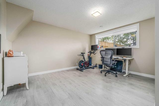 3768 36 Avenue Sw, Home with 4 bedrooms, 2 bathrooms and 2 parking in Calgary AB | Image 23