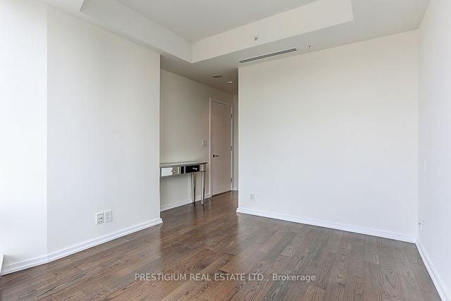 4304 - 180 University Ave, Condo with 1 bedrooms, 1 bathrooms and 1 parking in Toronto ON | Image 11