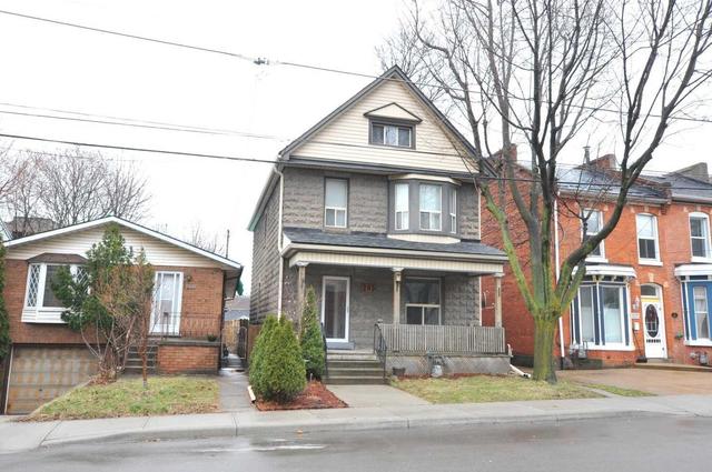205 Ferguson Ave E, House detached with 3 bedrooms, 3 bathrooms and 0 parking in Hamilton ON | Image 1