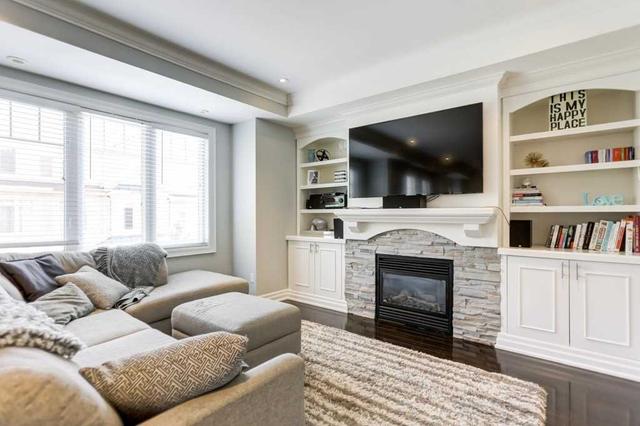 960 Toscana Pl, House attached with 3 bedrooms, 4 bathrooms and 4 parking in Mississauga ON | Image 7