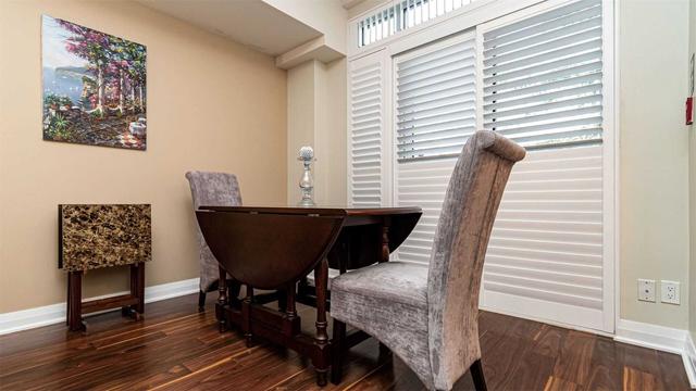 th109 - 5 Valhalla Inn Rd, Townhouse with 3 bedrooms, 3 bathrooms and 2 parking in Toronto ON | Image 6