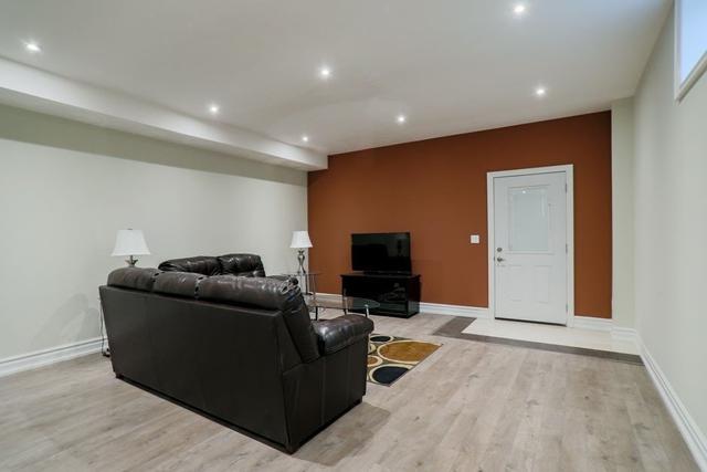 596 Willard Ave, House detached with 4 bedrooms, 5 bathrooms and 4 parking in Toronto ON | Image 27