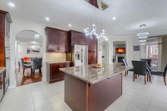 19 Sagebrook Rd, House detached with 5 bedrooms, 9 bathrooms and 6 parking in Brampton ON | Image 2