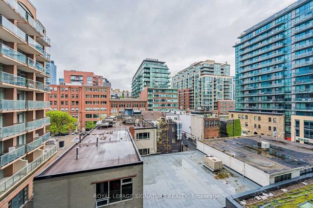 512 - 158 Front St E, Condo with 1 bedrooms, 1 bathrooms and 0 parking in Toronto ON | Image 11