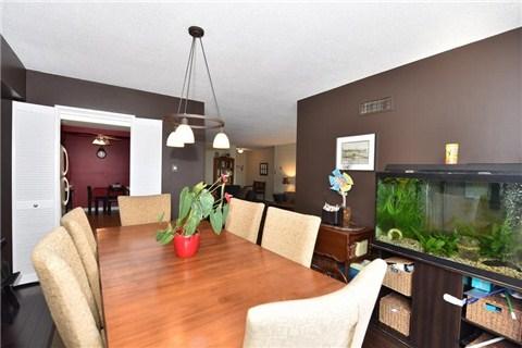 1405 - 62 Wellesley St W, Condo with 2 bedrooms, 2 bathrooms and 1 parking in Toronto ON | Image 10
