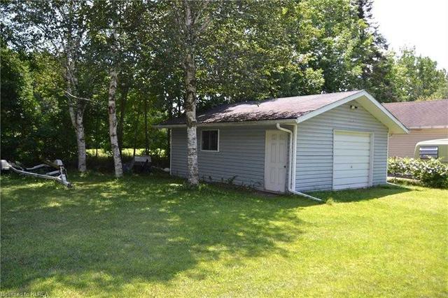 126 Mcgill Dr, House detached with 3 bedrooms, 2 bathrooms and 9 parking in Kawartha Lakes ON | Image 32