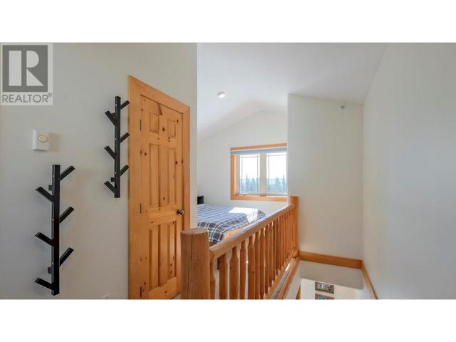 6 - 5015 Snowbird Way, House attached with 2 bedrooms, 2 bathrooms and null parking in Kootenay Boundary E BC | Image 15