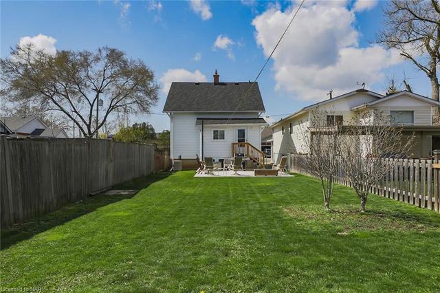31 Edith Street, House detached with 3 bedrooms, 1 bathrooms and 4 parking in St. Catharines ON | Image 35
