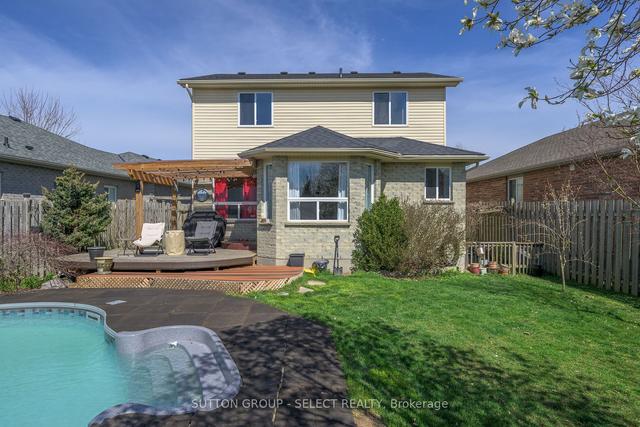 1381 Rosenberg Rd, House detached with 3 bedrooms, 3 bathrooms and 2 parking in London ON | Image 31
