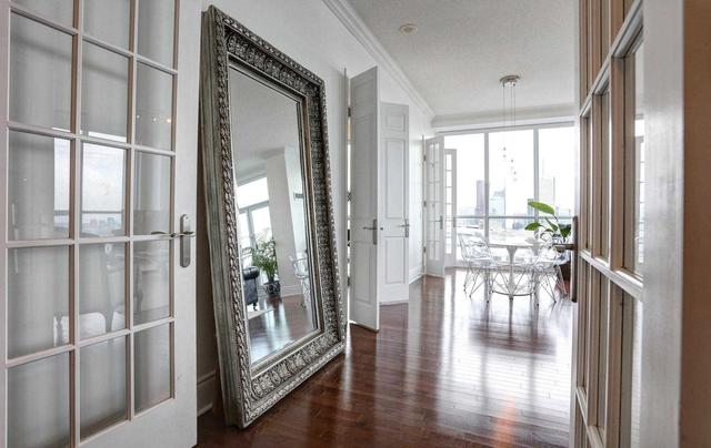 ph05 - 763 Bay St, Condo with 2 bedrooms, 3 bathrooms and 2 parking in Toronto ON | Image 30