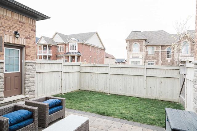 49 Harbord St, House attached with 3 bedrooms, 4 bathrooms and 4 parking in Markham ON | Image 11