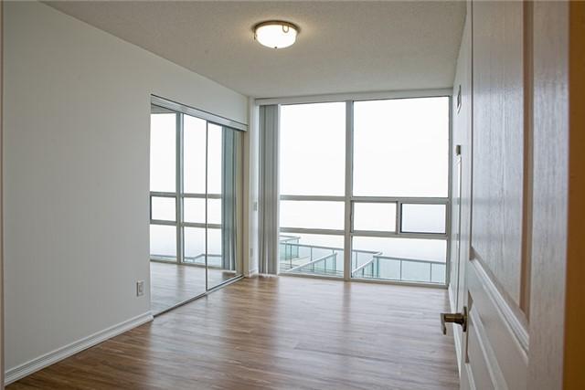 Lph3 - 503 Beecroft Rd, Condo with 2 bedrooms, 2 bathrooms and 1 parking in Toronto ON | Image 9