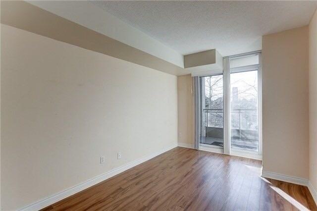 209 - 256 Doris Ave, Condo with 2 bedrooms, 2 bathrooms and 1 parking in Toronto ON | Image 6