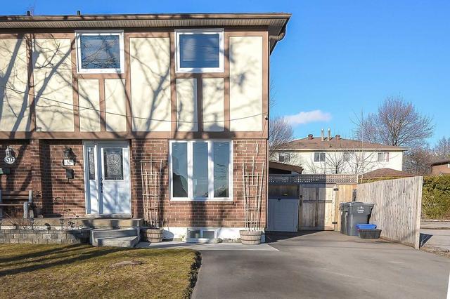 52 Mcmurchy Ave S, House semidetached with 3 bedrooms, 2 bathrooms and 6 parking in Brampton ON | Image 31