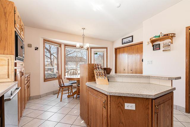 117 Duncan Crescent, House detached with 4 bedrooms, 3 bathrooms and 2 parking in Red Deer AB | Image 5