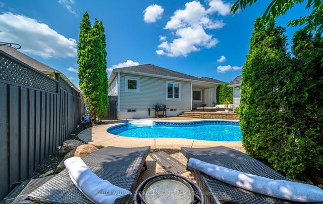 47 Kimberly Dr, House detached with 3 bedrooms, 2 bathrooms and 6 parking in Whitby ON | Image 29