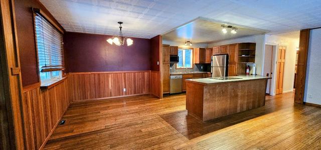 5182 Columbia River Road, House detached with 4 bedrooms, 2 bathrooms and 7 parking in East Kootenay F BC | Image 10