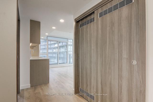 2111 - 38 Widmer St, Condo with 3 bedrooms, 2 bathrooms and 0 parking in Toronto ON | Image 12