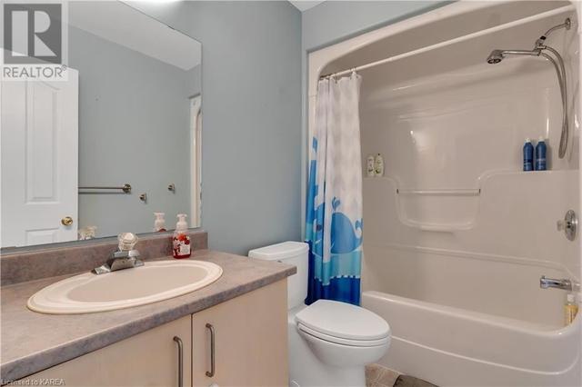 1279 Juniper Dr, House detached with 3 bedrooms, 3 bathrooms and 3 parking in Kingston ON | Image 3