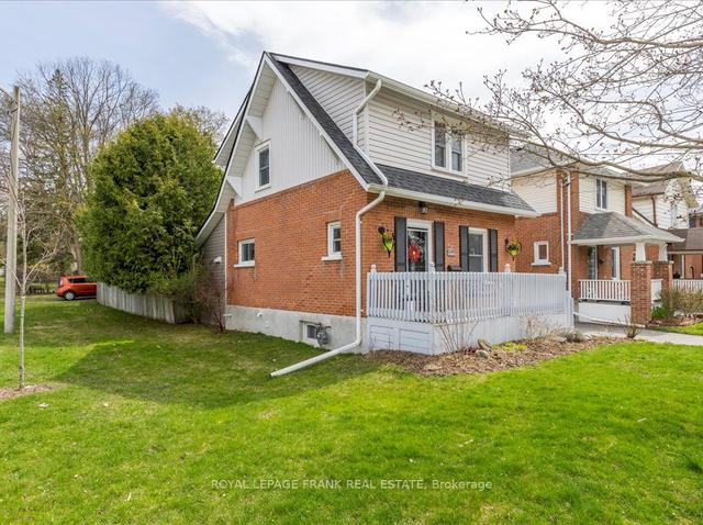 640 Downie St, House detached with 2 bedrooms, 2 bathrooms and 3 parking in Peterborough ON | Image 27