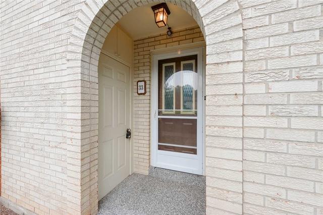 33 - 41 Nadia Pl, Townhouse with 3 bedrooms, 3 bathrooms and 1 parking in Oakville ON | Image 12