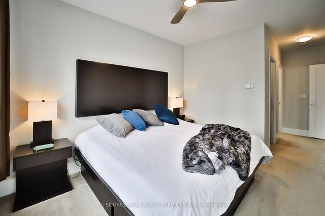 2104 - 20 Blue Jays Way, Condo with 2 bedrooms, 2 bathrooms and 2 parking in Toronto ON | Image 7