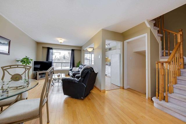 27 Pickett Cres, House attached with 3 bedrooms, 3 bathrooms and 3 parking in Barrie ON | Image 12