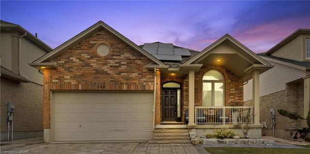 208 Paige Place, House detached with 4 bedrooms, 3 bathrooms and 7 parking in Kitchener ON | Image 1