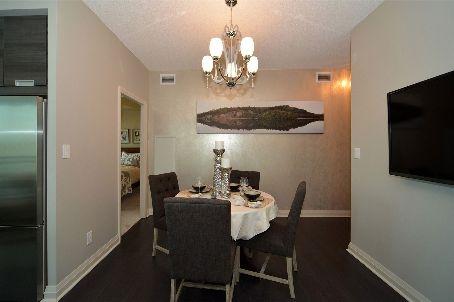 1102 - 75 Eglinton Ave W, Condo with 2 bedrooms, 2 bathrooms and 1 parking in Mississauga ON | Image 4