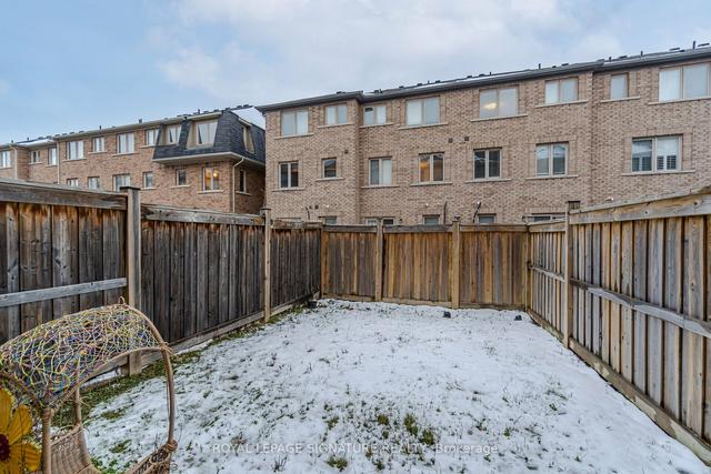 1429 Granrock Cres, House attached with 3 bedrooms, 3 bathrooms and 3.5 parking in Mississauga ON | Image 33