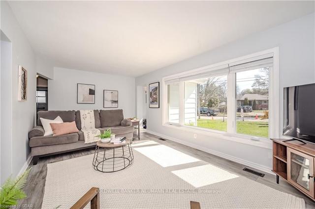 56 Dumbarton St, House detached with 2 bedrooms, 2 bathrooms and 5 parking in Guelph ON | Image 23