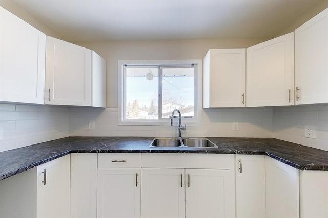 5614 41 Street, House detached with 5 bedrooms, 2 bathrooms and 1 parking in Red Deer AB | Image 24