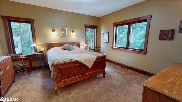 7351 Sideroad #12 Sideroad, House detached with 4 bedrooms, 2 bathrooms and 8 parking in Mapleton ON | Image 3