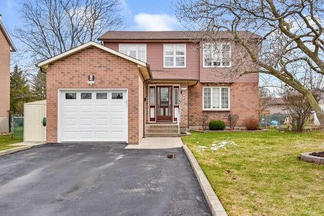 7 Cambridge Crescent, House detached with 4 bedrooms, 3 bathrooms and 5 parking in Brockville ON | Image 1