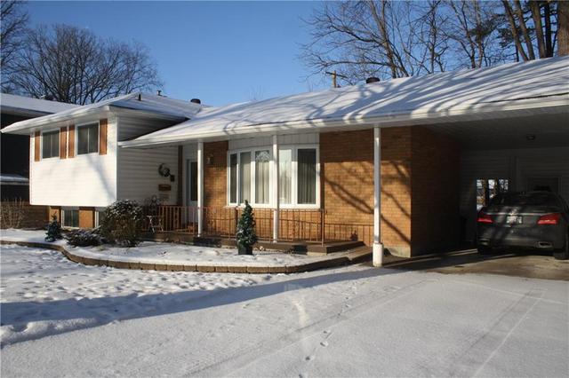 80 Pine Avenue, House detached with 3 bedrooms, 2 bathrooms and 4 parking in Renfrew ON | Image 2