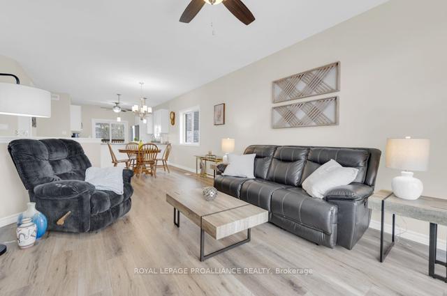 107 Ledgerock Crt, House detached with 3 bedrooms, 3 bathrooms and 8 parking in Quinte West ON | Image 39