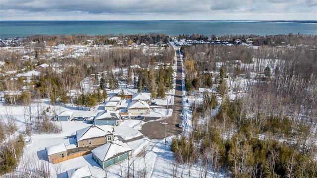 60 Robert Street S, Home with 0 bedrooms, 0 bathrooms and null parking in Wasaga Beach ON | Image 2