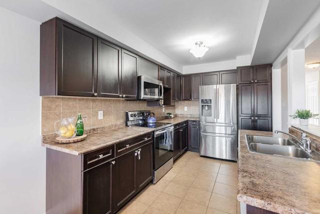 84 Atherton Ave, House attached with 3 bedrooms, 3 bathrooms and 3 parking in Ajax ON | Image 3