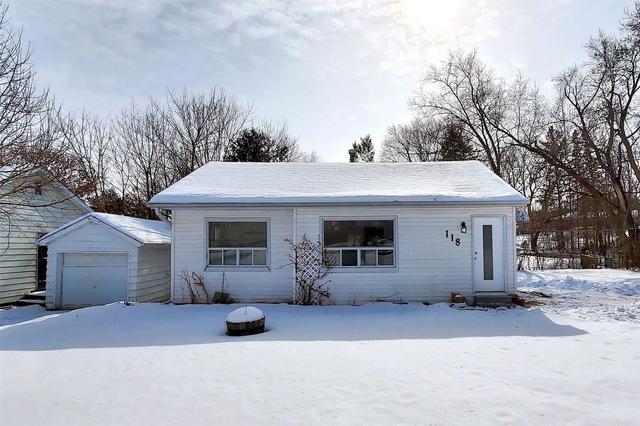 118 Eagle St, House detached with 2 bedrooms, 1 bathrooms and 8 parking in Newmarket ON | Image 1
