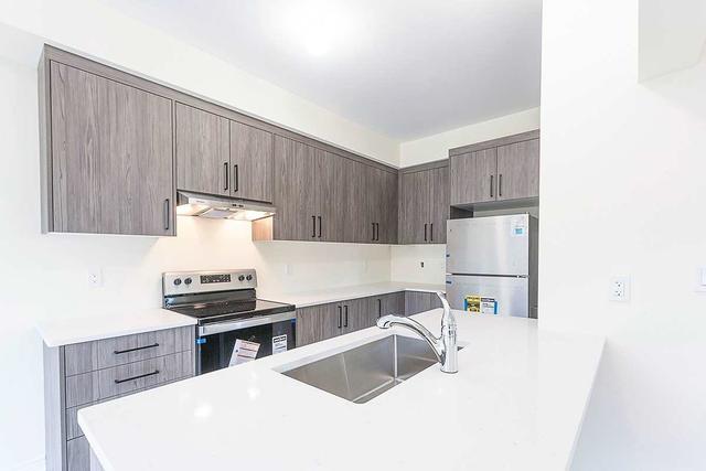 137 Closson Dr, House semidetached with 3 bedrooms, 3 bathrooms and 2 parking in Whitby ON | Image 39