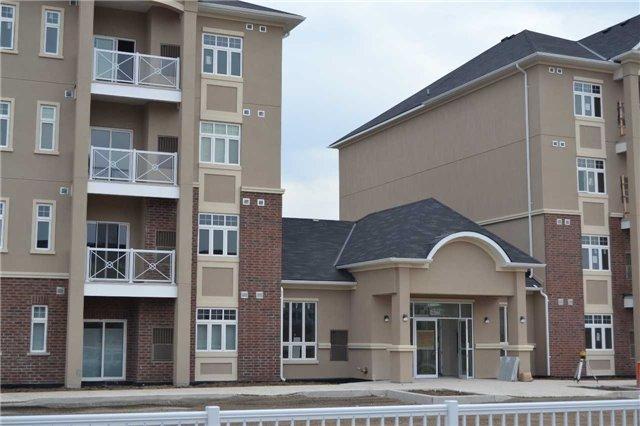 405 - 1370 Costigan Rd, Condo with 2 bedrooms, 2 bathrooms and 2 parking in Milton ON | Image 1