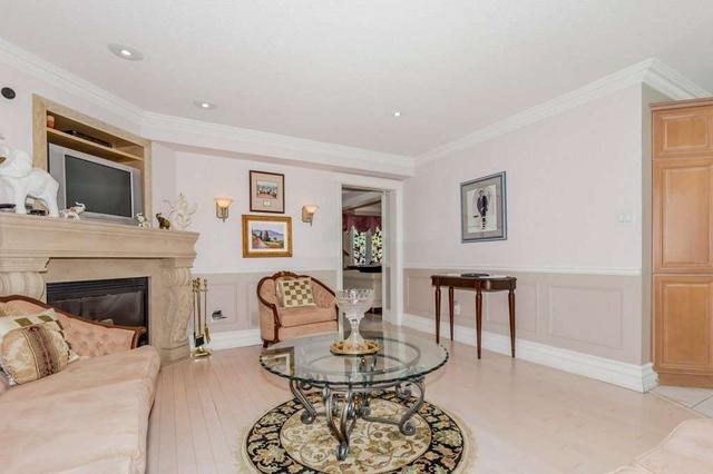 397 Turnberry Cres, House detached with 4 bedrooms, 4 bathrooms and 4 parking in Mississauga ON | Image 11