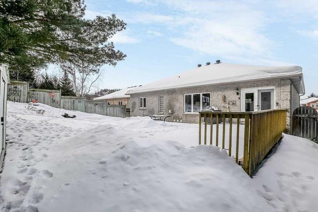 30 Dove Cres, House detached with 4 bedrooms, 4 bathrooms and 4 parking in Barrie ON | Image 33