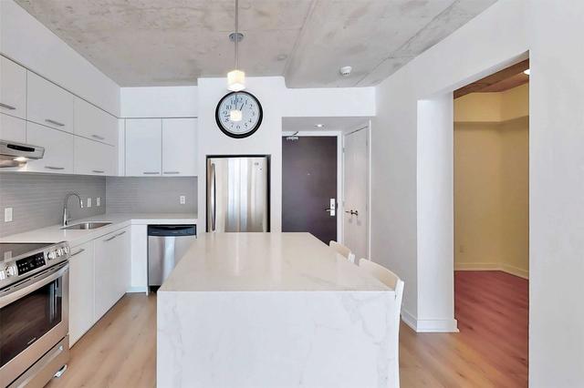 534 - 55 Stewart St, Condo with 1 bedrooms, 1 bathrooms and 1 parking in Toronto ON | Image 2