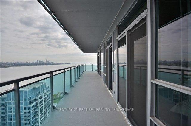 2407 - 16 Brookers Lane, Condo with 2 bedrooms, 2 bathrooms and 1 parking in Toronto ON | Image 11