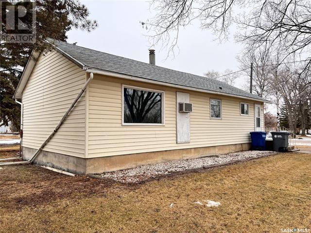 525 1st Avenue, House detached with 3 bedrooms, 1 bathrooms and null parking in Raymore SK | Image 29