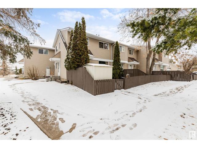 15203 54 St Nw, House attached with 3 bedrooms, 1 bathrooms and null parking in Edmonton AB | Image 3